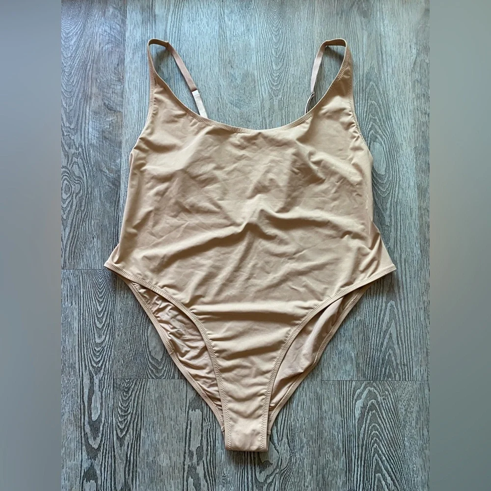 SKIMS Scoop neck One piece Swimsuit in Orche NWT